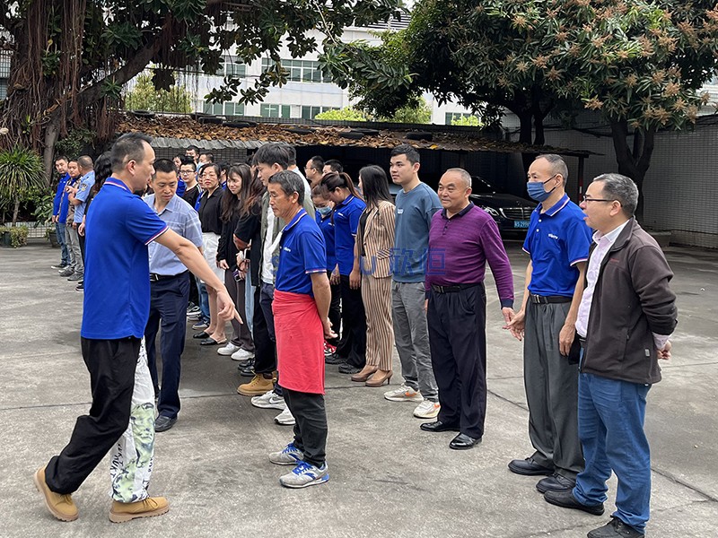 Formation à la sécurité incendie du personnel de Shinyu Plastic
